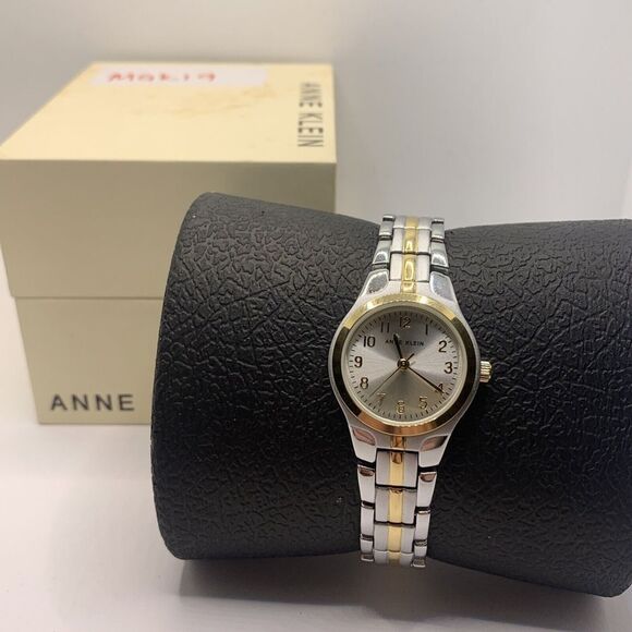 Anne Klein 10-5491SVTT Women's Stainless Steel Analog Silver Dial Watch MGK19 - Picture 1 of 9